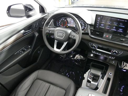 Used 2023 Audi Q5 2.0T Premium w/ Convenience Package AWD/4WD image 23