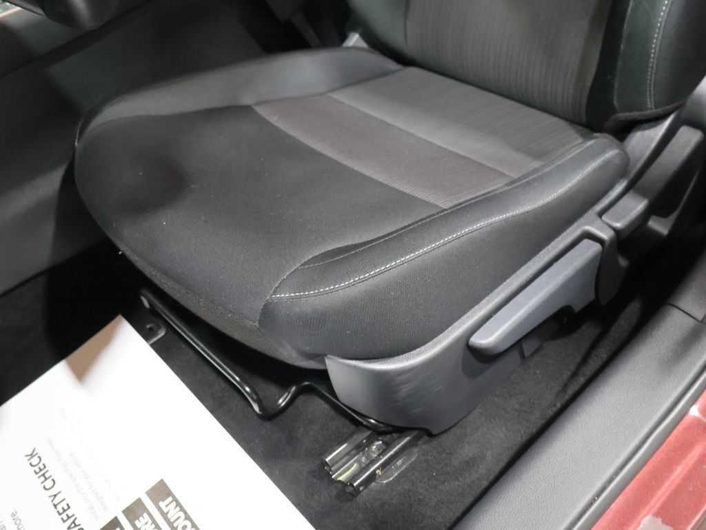 Used 2025 Nissan Sentra SV w/ All-Weather Package FWD image 11
