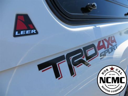 Used 2021 Toyota Tacoma TRD Sport image 31