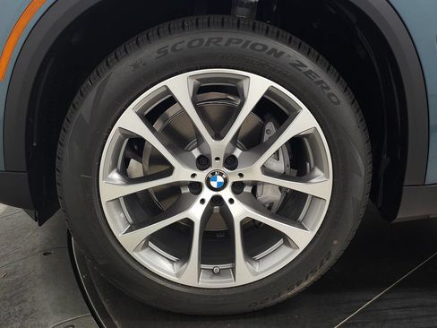 Used 2026 BMW X5 xDrive40i w/ Parking Assistance Package AWD/4WD image 7