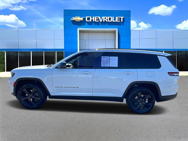 Used 2023 Jeep Grand Cherokee L Limited w/ Black Appearance Package RWD image 6