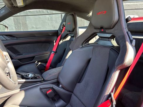 Certified 2026 Porsche 911 GT3 RWD image 21