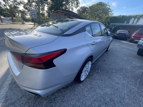 Used 2020 Nissan Altima 2.5 S FWD image 24