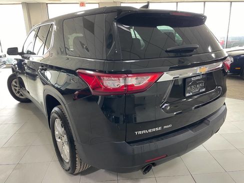 Used 2020 Chevrolet Traverse LS image 5