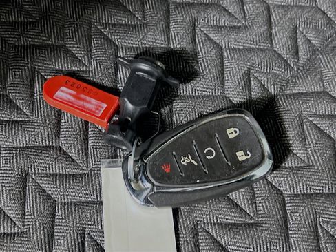 Used 2024 Chevrolet Equinox LT image 36