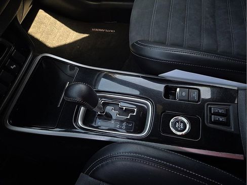 Used 2019 Mitsubishi Outlander ES AWD/4WD image 21
