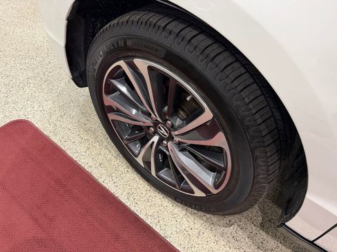 Used 2020 Acura MDX SH-AWD w/ Technology Package image 16