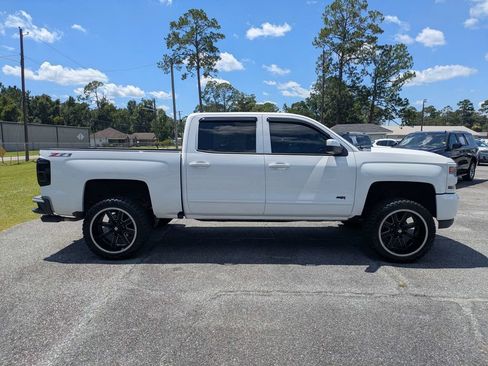 Used 2017 Chevrolet Silverado 1500 LT w/ All Star Edition AWD/4WD image 3