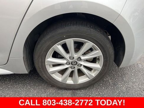 Used 2025 Toyota Corolla SE FWD image 30