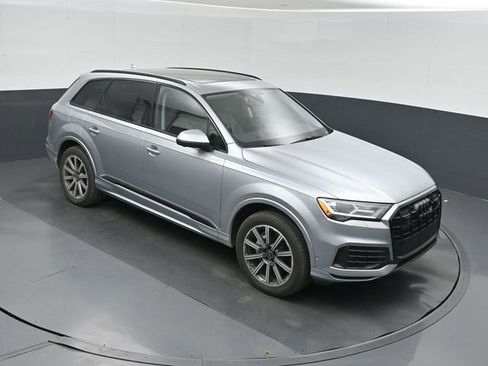 Used 2023 Audi Q7 2.0T Premium Plus w/ Premium Plus Package AWD/4WD image 31