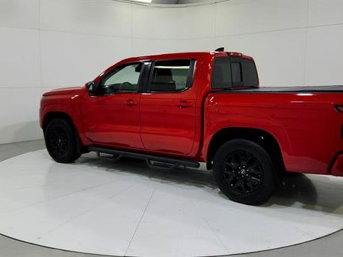 Used 2022 Nissan Frontier SV RWD image 5