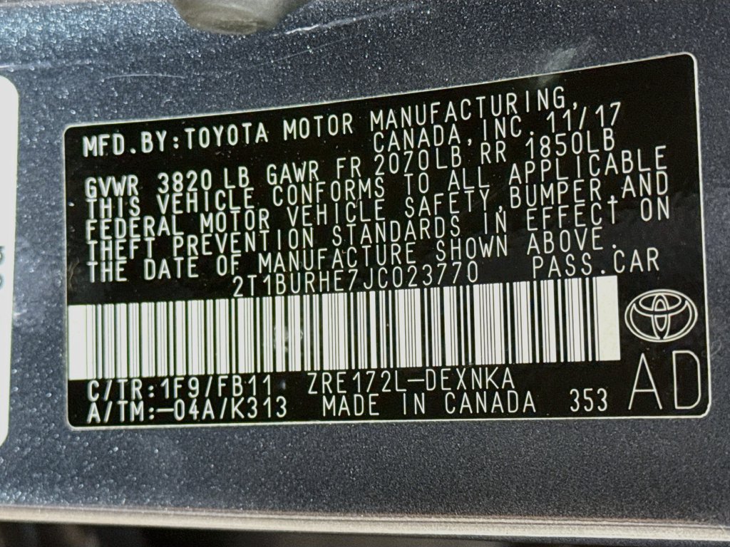 Used 2018 Toyota Corolla LE FWD image 35
