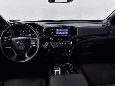 Used 2025 Honda Ridgeline Black Edition image 27