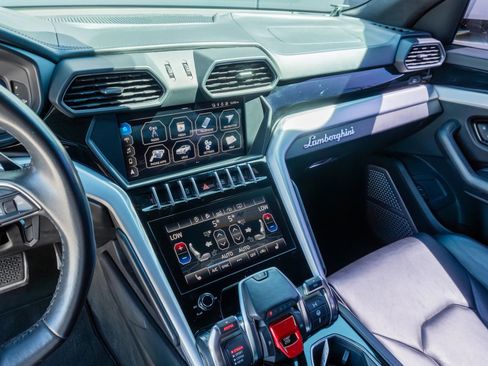 Used 2019 Lamborghini Urus AWD/4WD image 58