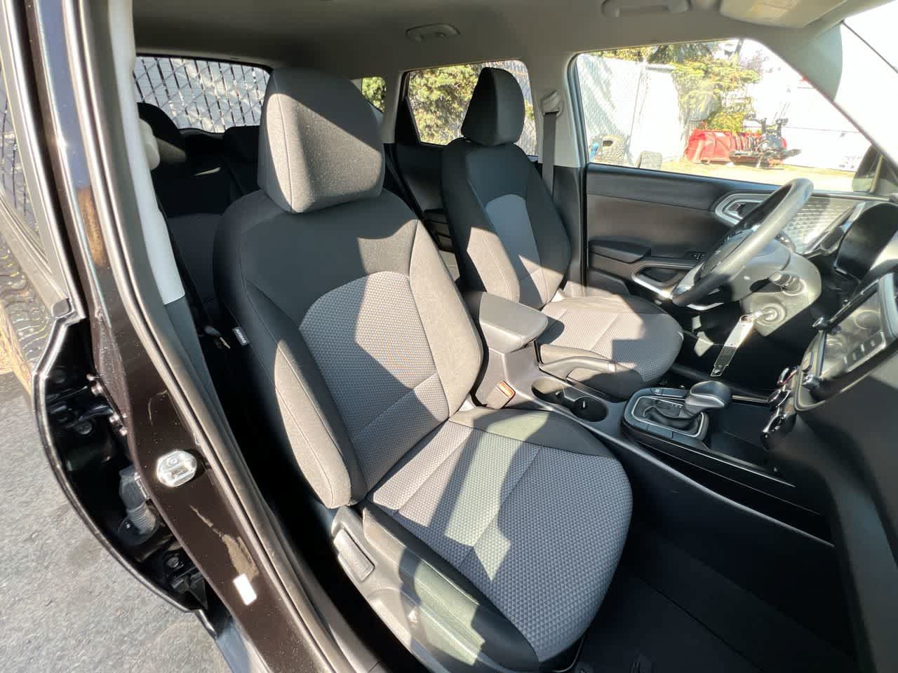 Certified 2023 Kia Soul LX w/ Option Group 015 FWD image 28