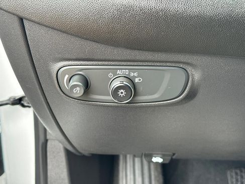 Certified 2022 Chevrolet Equinox LT image 12