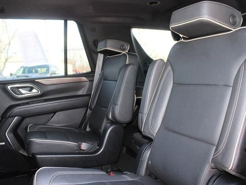 Used 2023 Chevrolet Tahoe Premier AWD/4WD image 16