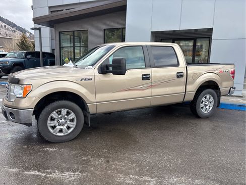 Used 2012 Ford F150 XLT w/ XTR Pkg image 4