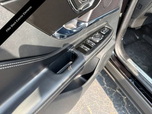 Certified 2023 Lincoln Corsair AWD w/ Equipment Group 101A image 16