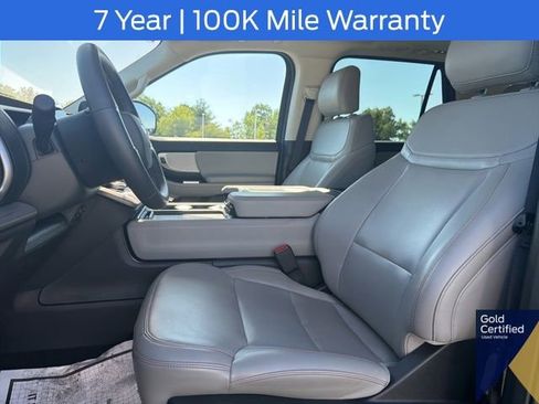 Certified 2025 Ford Expedition Active AWD/4WD image 34