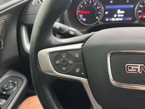 Used 2023 GMC Terrain SLT AWD/4WD image 17