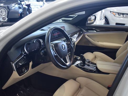Used 2017 BMW 530i image 28