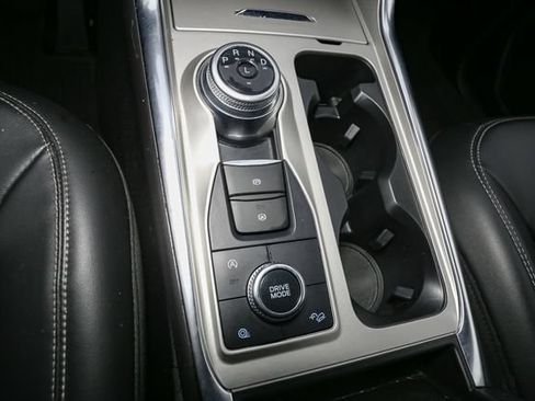 Used 2024 Ford Explorer XLT w/ Equipment Group 202A AWD/4WD image 27