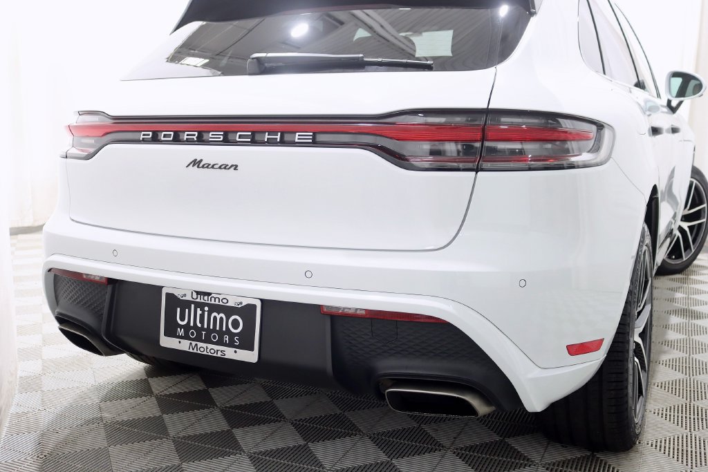 Used 2022 Porsche Macan AWD/4WD image 10