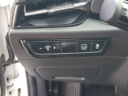 Used 2024 Kia Niro LX image 27