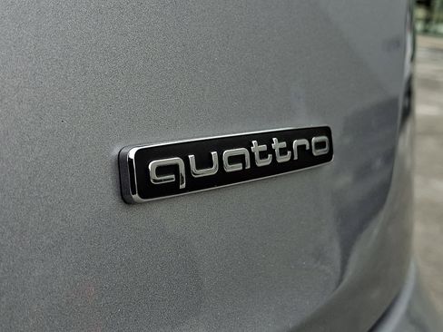 Certified 2025 Audi Q5 2.0T Premium Plus image 31