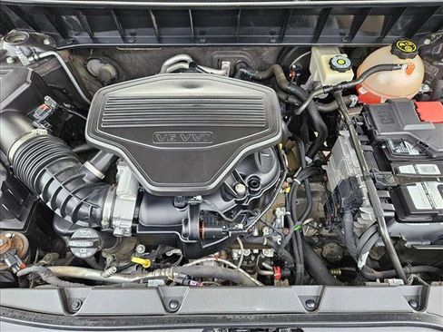 Used 2017 GMC Acadia SLT image 21