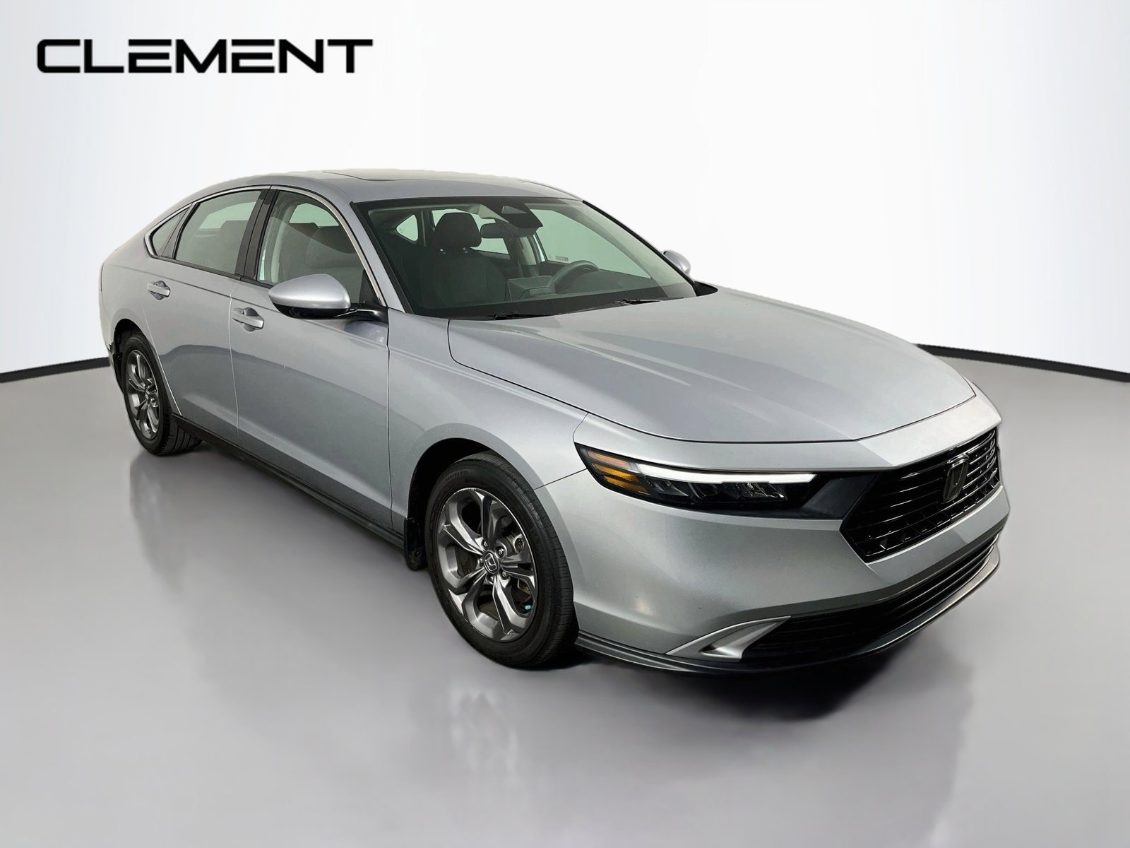Used 2023 Honda Accord EX image 4