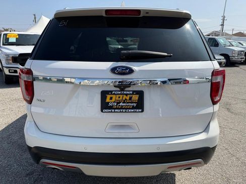 Used 2017 Ford Explorer XLT w/ Equipment Group 202A FWD image 7