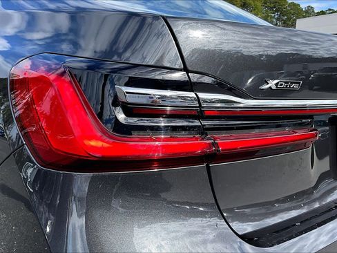 Used 2020 BMW 750i xDrive 750i xDrive w/ Executive Package image 28