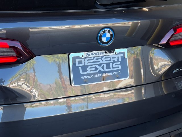 Used 2023 BMW X5 xDrive45e AWD/4WD image 17