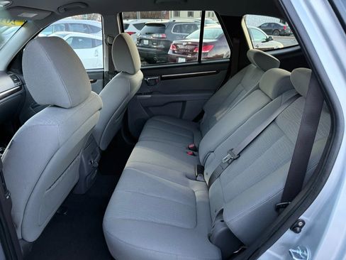 Used 2010 Hyundai Santa Fe GLS image 15