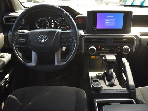 Used 2025 Toyota 4Runner TRD Off-Road AWD/4WD image 18