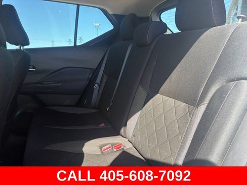 Used 2020 Nissan Kicks SV FWD image 12