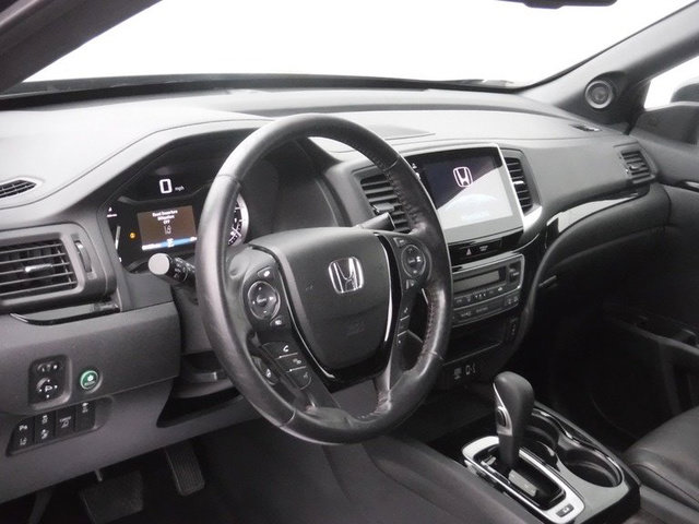 Used 2017 Honda Ridgeline Black Edition image 22