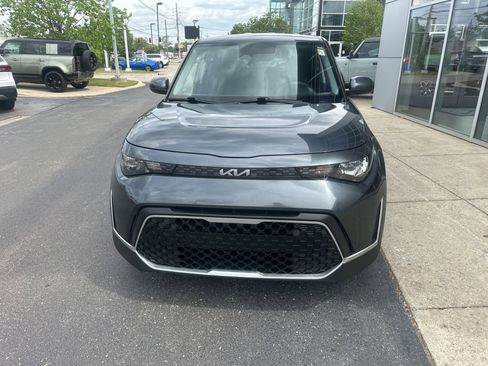 Used 2023 Kia Soul LX w/ Option Group 015 FWD image 7