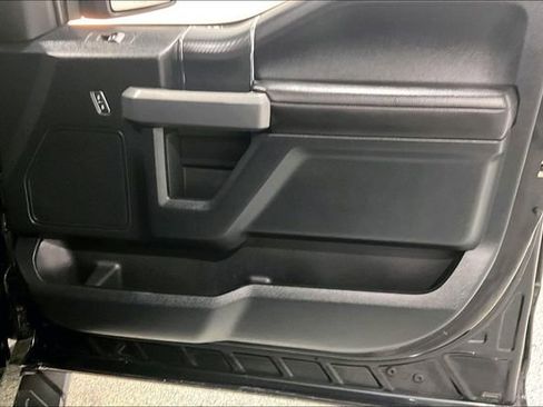 Used 2018 Ford F150 XLT w/ Equipment Group 302A Luxury AWD/4WD image 30