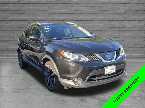 Used 2018 Nissan Rogue Sport SL w/ SL Premium Package AWD/4WD image 1
