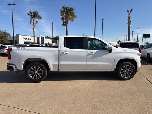 Used 2022 Chevrolet Silverado 1500 LT image 16