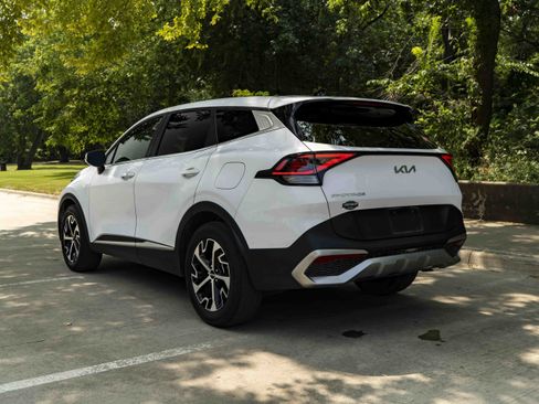 Used 2023 Kia Sportage EX FWD image 7