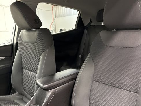 Used 2022 Chevrolet Bolt LT image 5