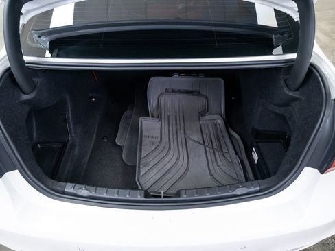 Used 2017 BMW M3 RWD image 8