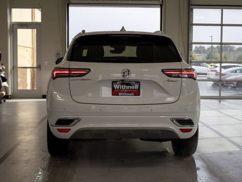 Used 2022 Buick Envision Avenir w/ Technology Package II FWD image 8