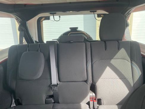 Used 2025 Jeep Wrangler Unlimited Rubicon 4xe w/ Safety Group AWD/4WD image 38