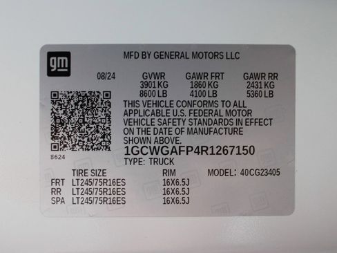 Used 2024 Chevrolet Express 2500 w/ Driver Convenience Package image 40