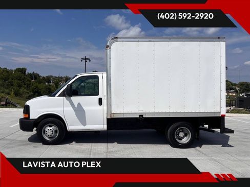 Used 2014 Chevrolet Express 3500 RWD image 1
